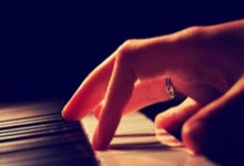 配资门户网:在线杠杆配资-近200人排队 有人一次性卖出200万元金条！北京菜百公告：周末节假日暂停回购